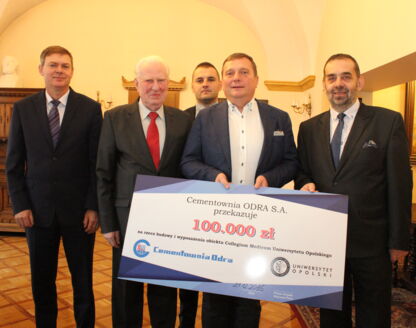 Cementownia ODRA S.A. przekazuje 100 tys. zł na budowę kierunku medycznego w Opolu
